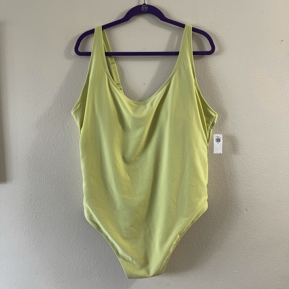 Old Navy Swimsuit Swimwear One Piece Swim Bikini Size 3X NWT - Picture 3 of 8